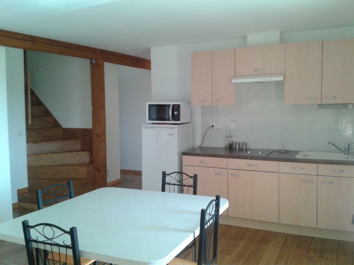 Le Bon Air Est Dans Le Pre Apartment Champagnac  Ruang foto