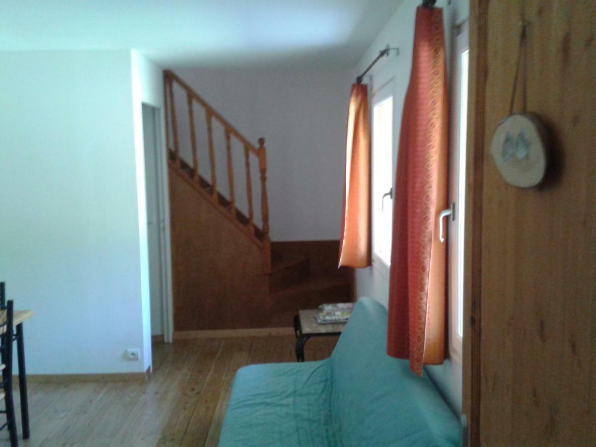 Le Bon Air Est Dans Le Pre Apartment Champagnac  Bagian luar foto