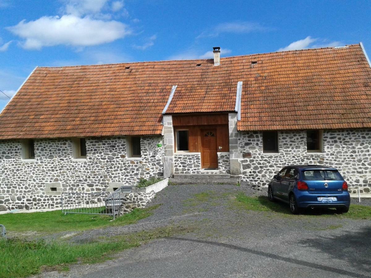 Le Bon Air Est Dans Le Pre Apartment Champagnac  Bagian luar foto